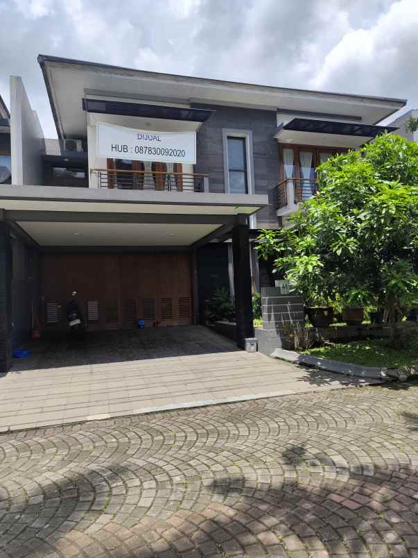 dijual rumah jl bale hinggil