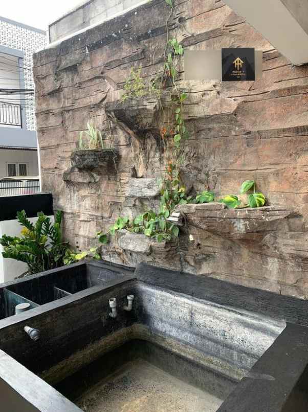 dijual rumah jl cibeunying cigadung dago