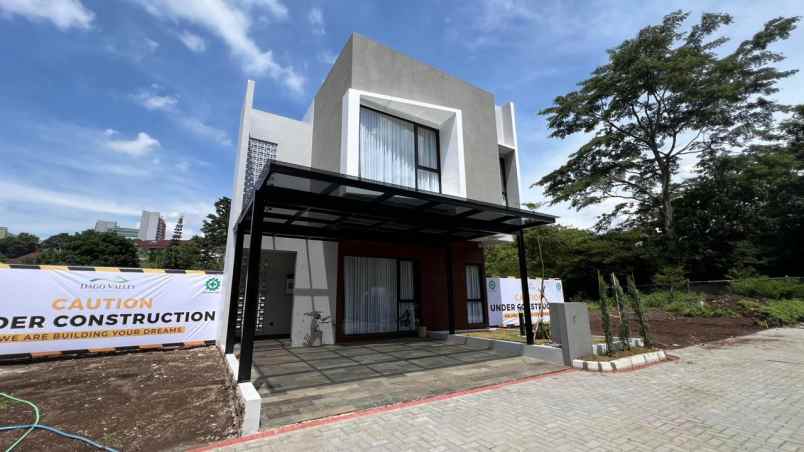 dijual rumah jl cisitu dago bandung