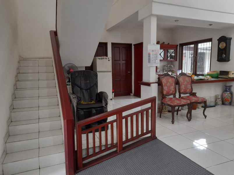 dijual rumah jl damai kavling dpr ciganjur