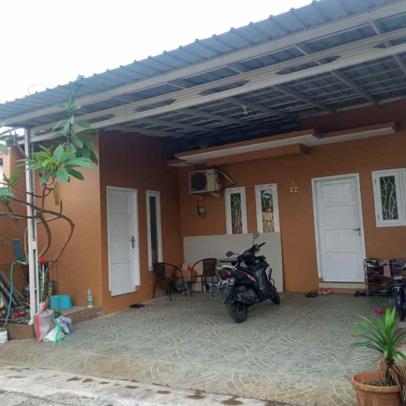 dijual rumah jl desa karangrau