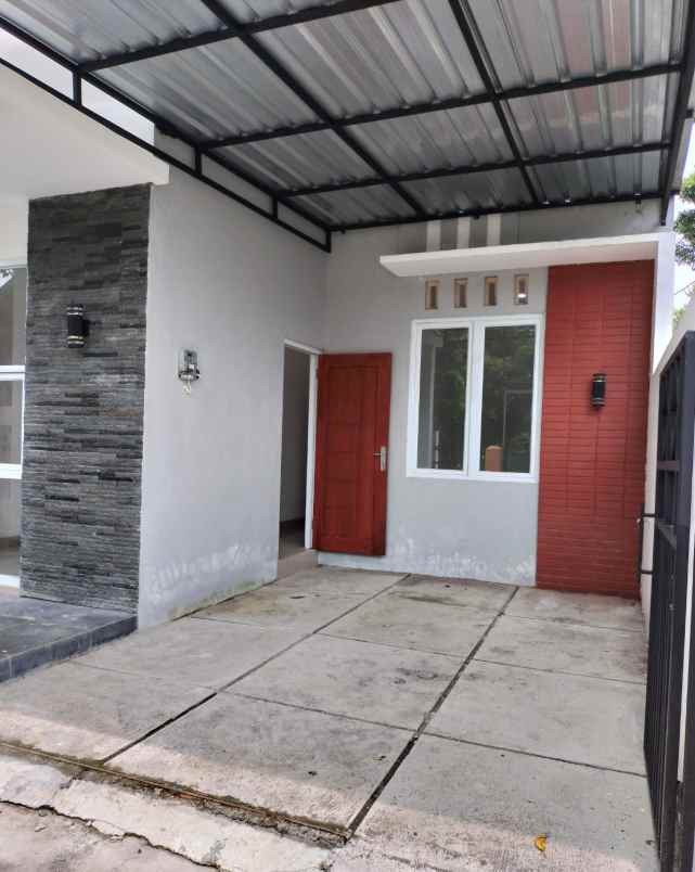 dijual rumah jl jogja solo