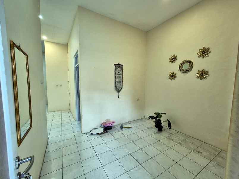 dijual rumah jl jupiter margahayu raya