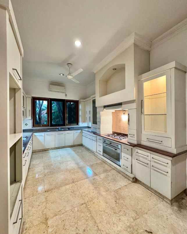 dijual rumah jl kemang dalam bangka kec