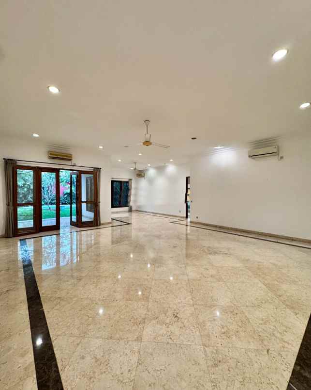 dijual rumah jl kemang dalam bangka kec