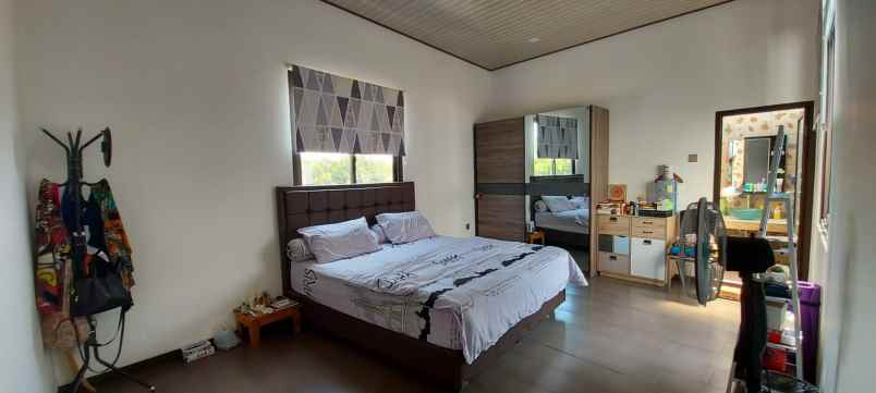 dijual rumah jl letda nasir