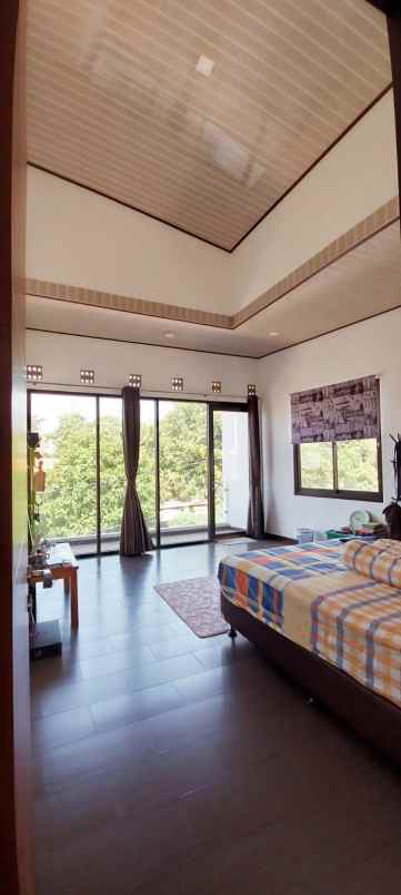 dijual rumah jl letda nasir