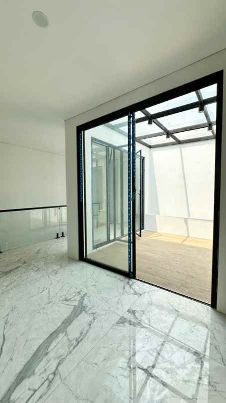 dijual rumah jl margasatwa cilandak