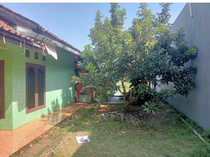 dijual rumah jl masjid nurul huda