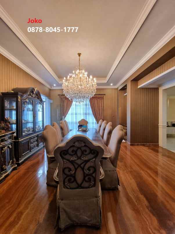 dijual rumah jl metro