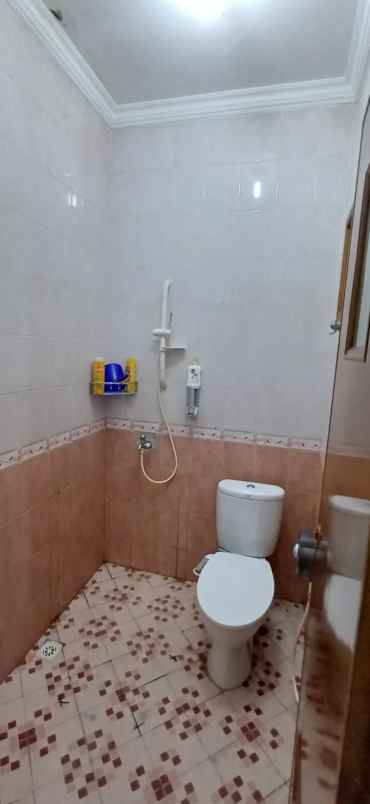 dijual rumah jl perdagangan 1 jakarta selatan