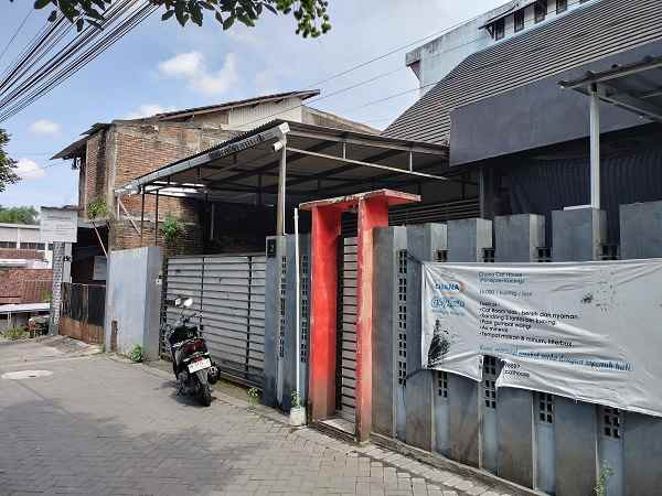 dijual rumah jl plemburan pogung lor