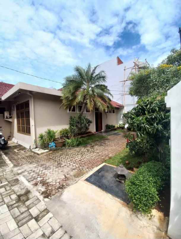 dijual rumah jl pondok kelapa duren