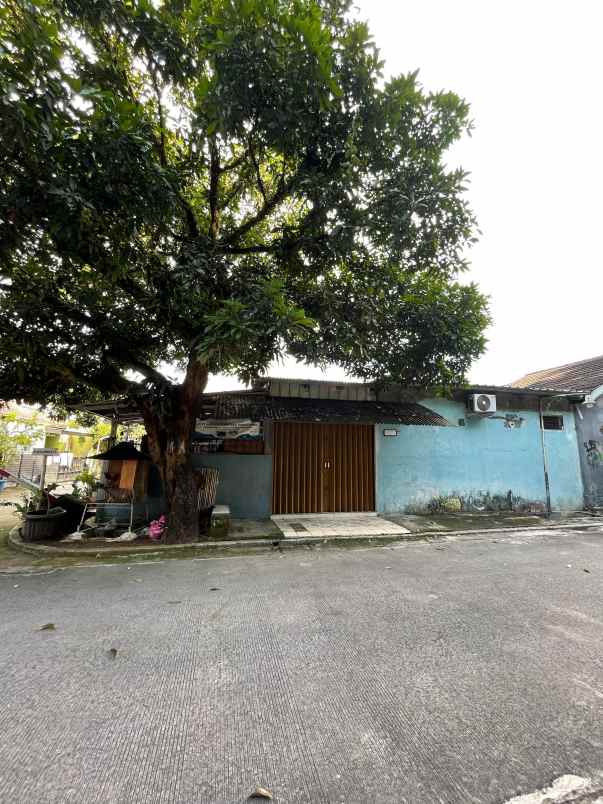 dijual rumah jl rajawali 6 blok dj6