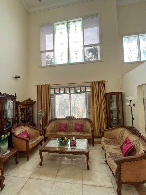 dijual rumah jl rawamangun jakarta timur