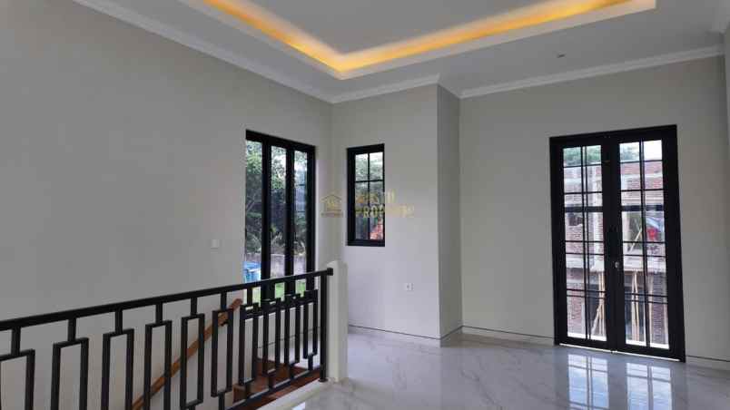 dijual rumah jl rejodani sariharjo