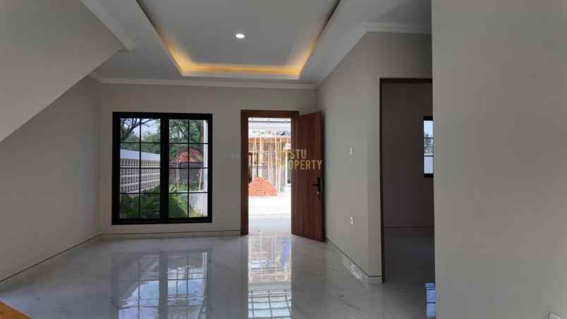 dijual rumah jl rejodani sariharjo