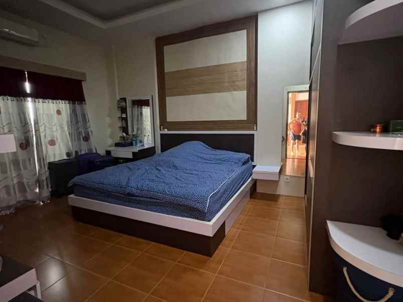 dijual rumah jl rosela wijaya kusuma