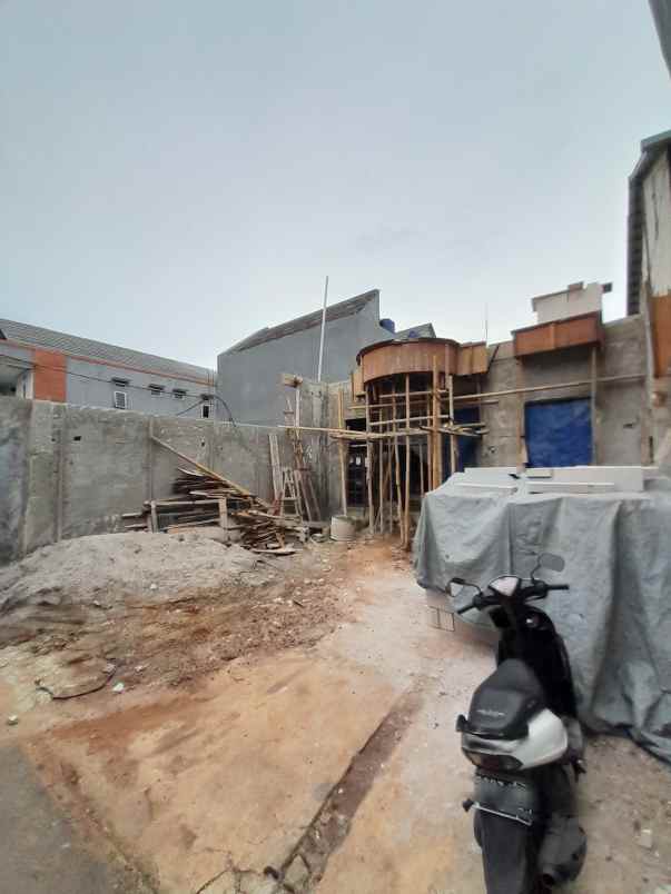 dijual rumah jl saidan tanah baru beji