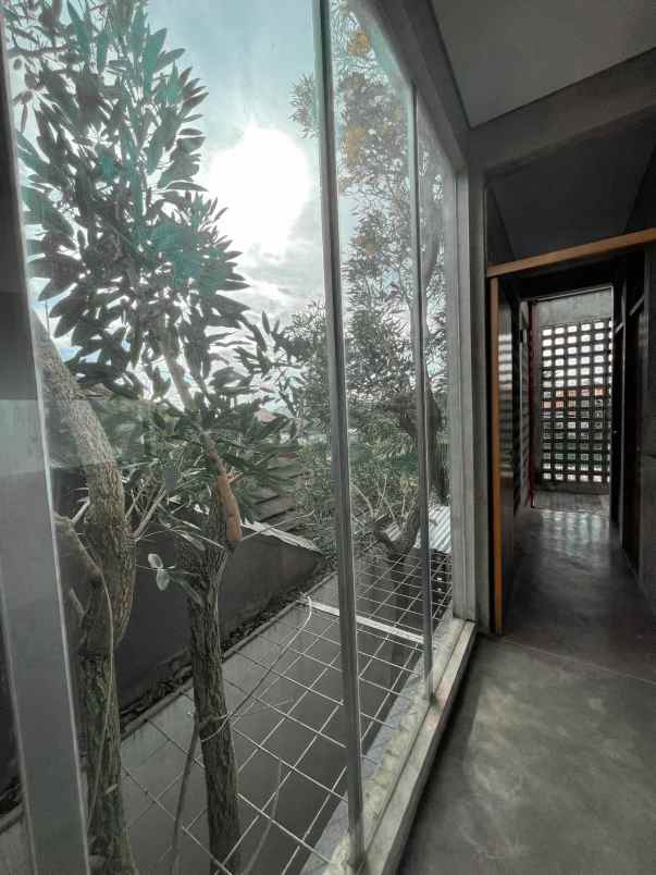 dijual rumah jl sariwangi