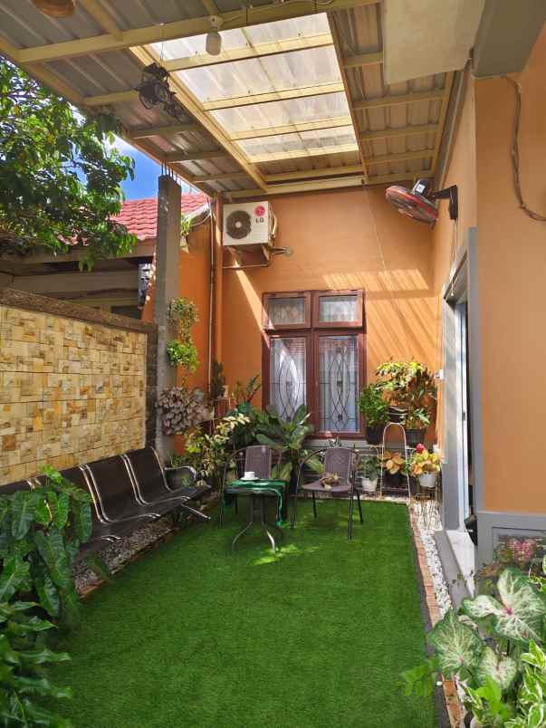 dijual rumah jl sialangbungkuk