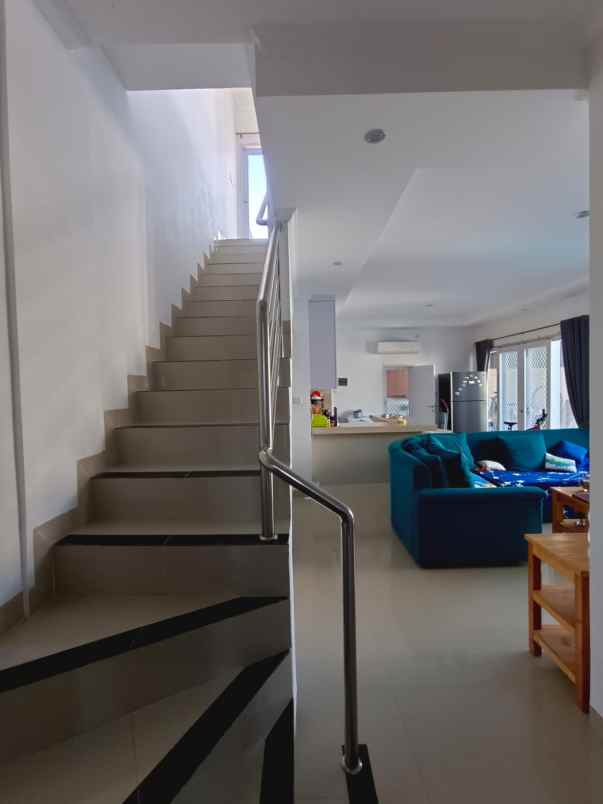 dijual rumah jl sidakarya denpasar