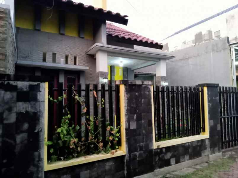 dijual rumah jl syuhada raya semarang
