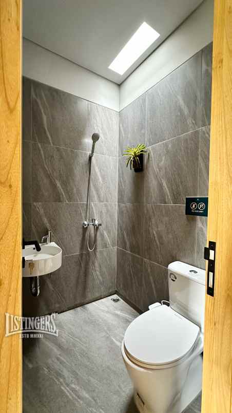 dijual rumah jl utama 2 rt 003 rw 2 pd