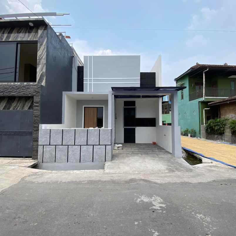 dijual rumah jl utama pd kulon pondok