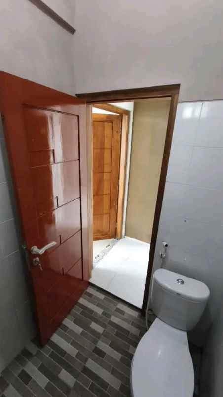 dijual rumah jl wates km 9