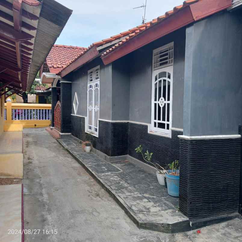 dijual rumah jln kalidonan cilacap