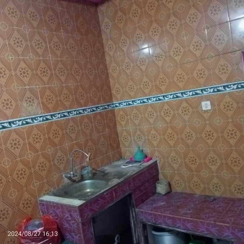 dijual rumah jln kalidonan cilacap