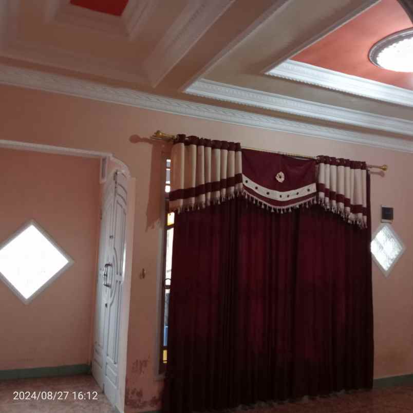 dijual rumah jln kalidonan cilacap