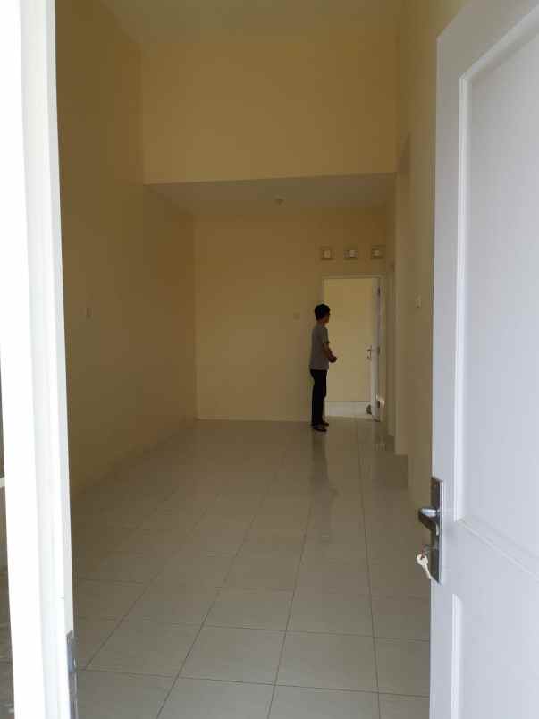 dijual rumah kali pepe