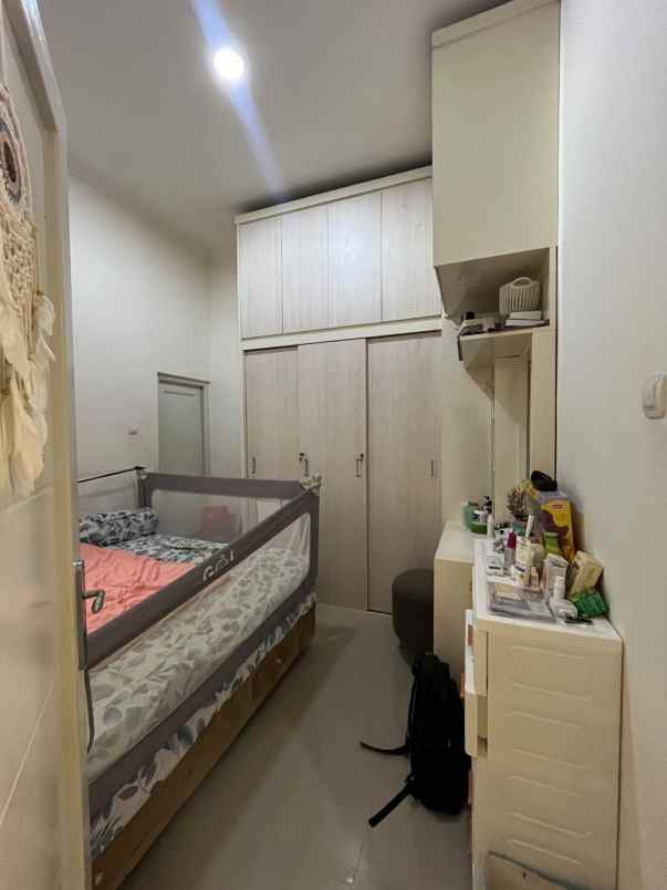 dijual rumah kalibaru cilodong depok