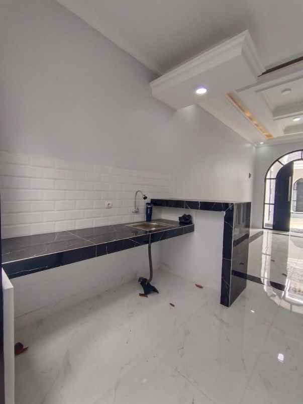dijual rumah kalimulya cilodong depok