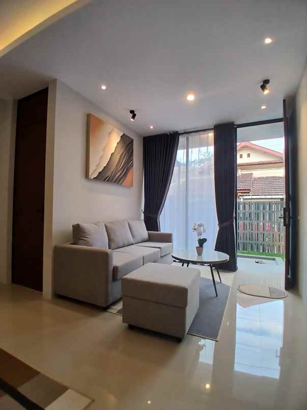 dijual rumah kaliurang km 14