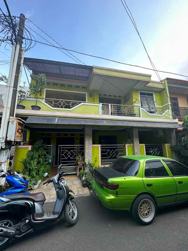 dijual rumah kampung tengah