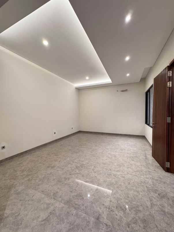 dijual rumah kantor muradi kembangarum semarang barat