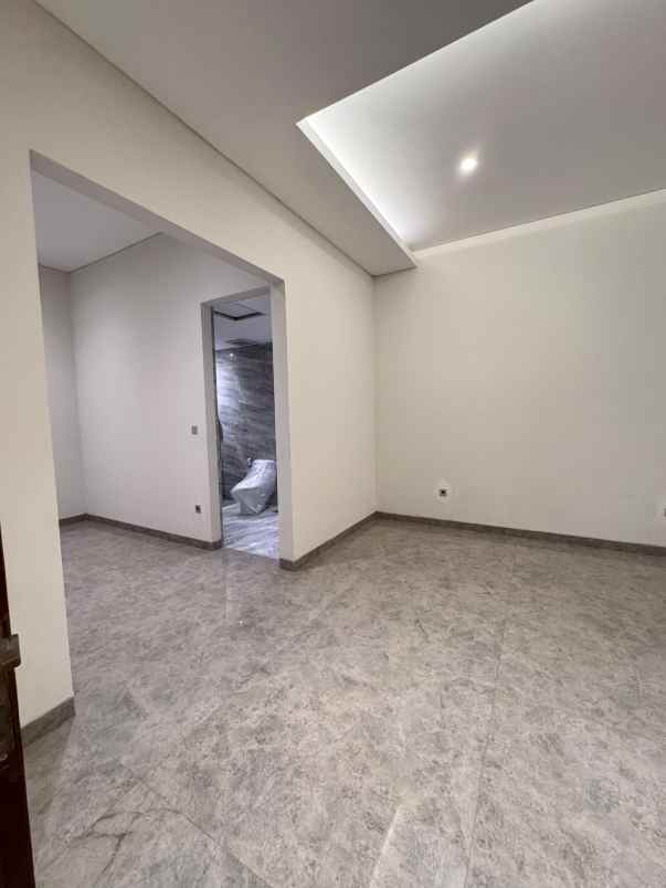dijual rumah kantor muradi kembangarum semarang barat