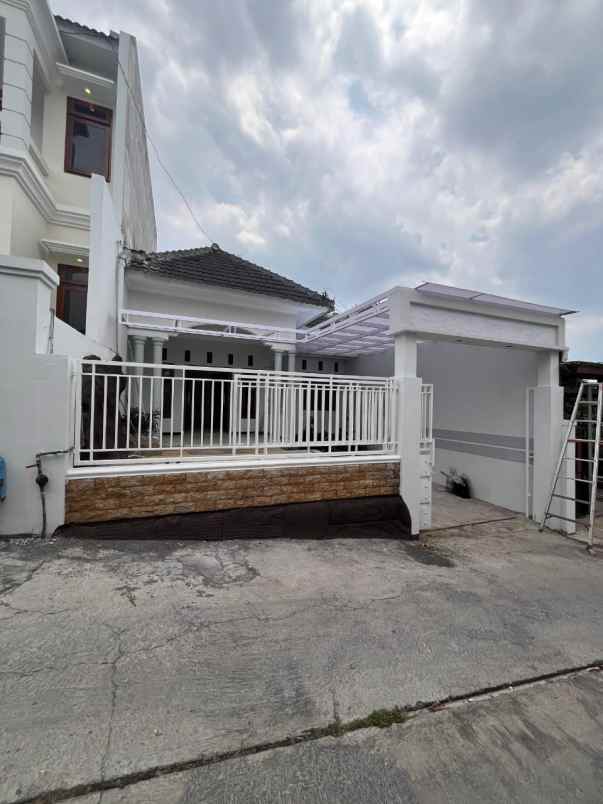 dijual rumah kapiworo sawojajar 2 malang