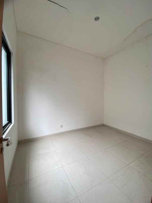 dijual rumah karanggan gunung putri bogor