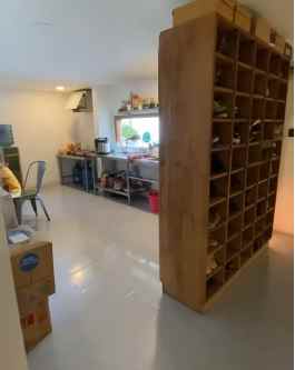 dijual rumah kayu putih