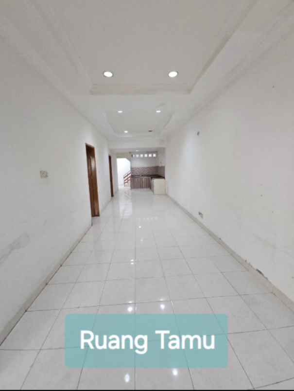 dijual rumah kelapa gading