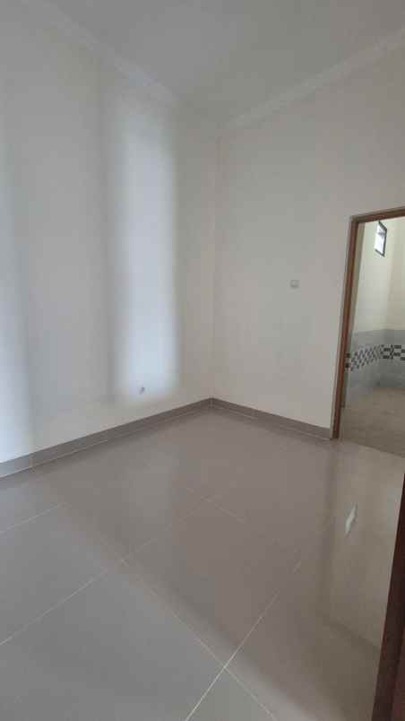 dijual rumah kelapa nias kelapa gading