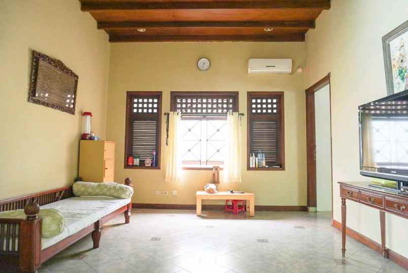 dijual rumah kemandoran cinangka