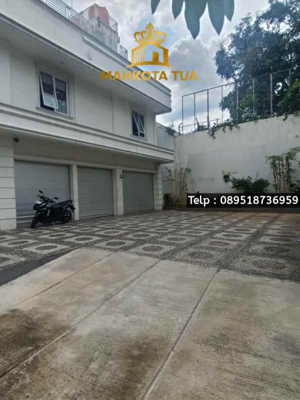 dijual rumah kemang