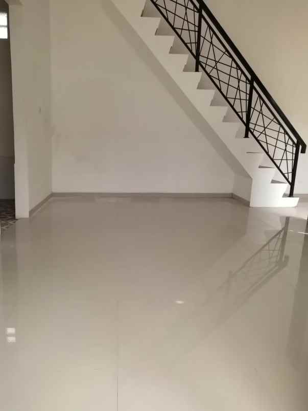 dijual rumah kemasan jetis baki