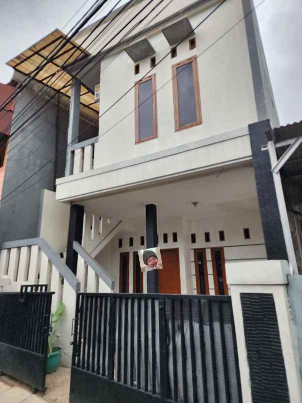 dijual rumah klender jakarta timur