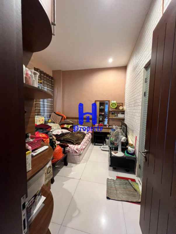 dijual rumah komplek cemara asri jalan